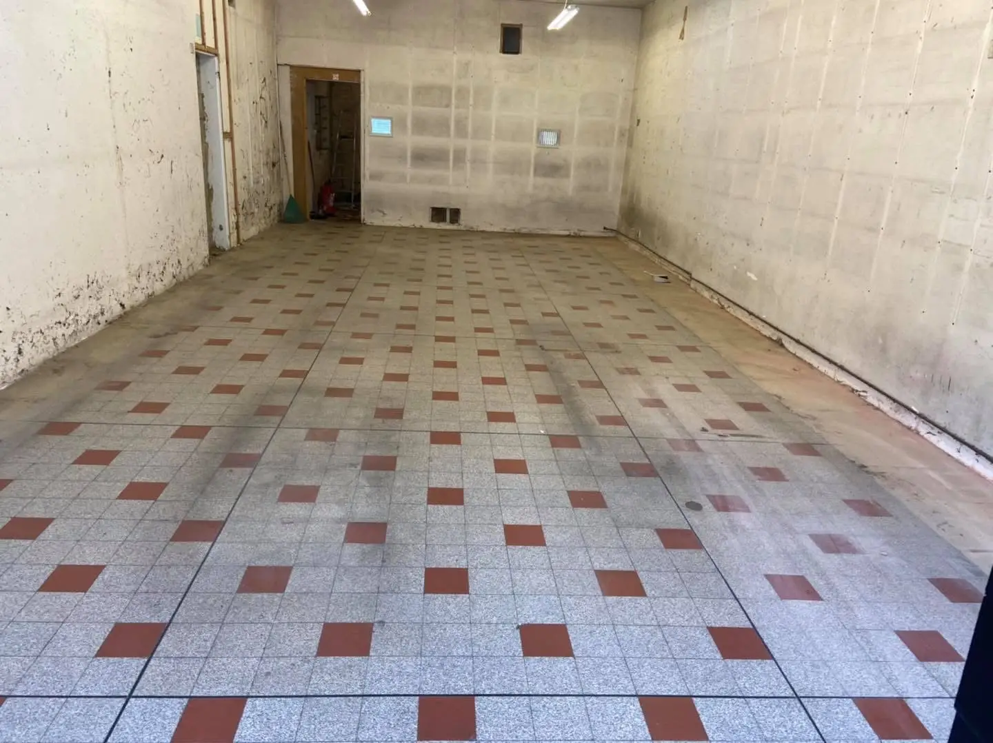 Shop Clearance Uckfield